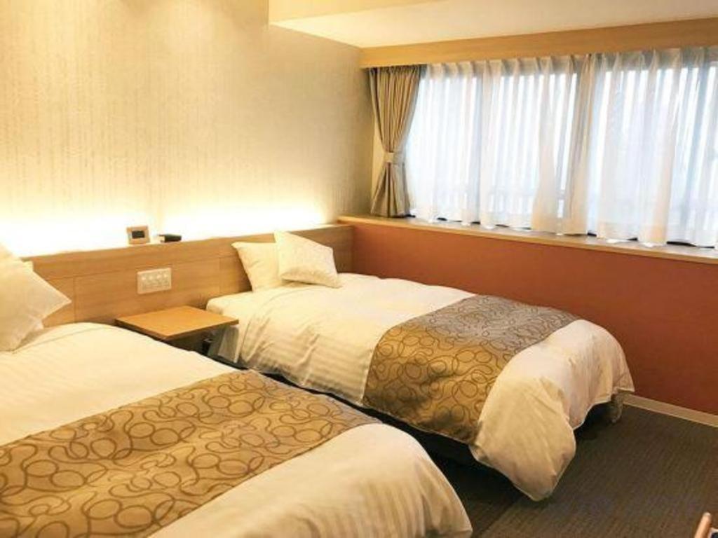 Centrale Hotel Кётанго Экстерьер фото