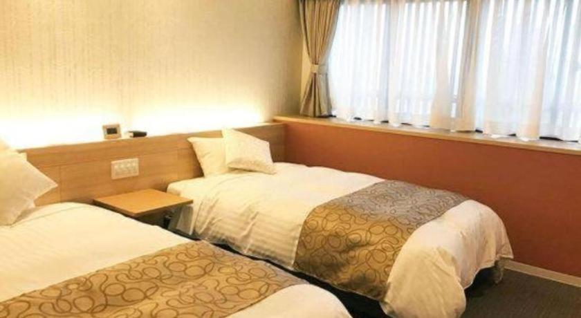 Centrale Hotel Кётанго Экстерьер фото